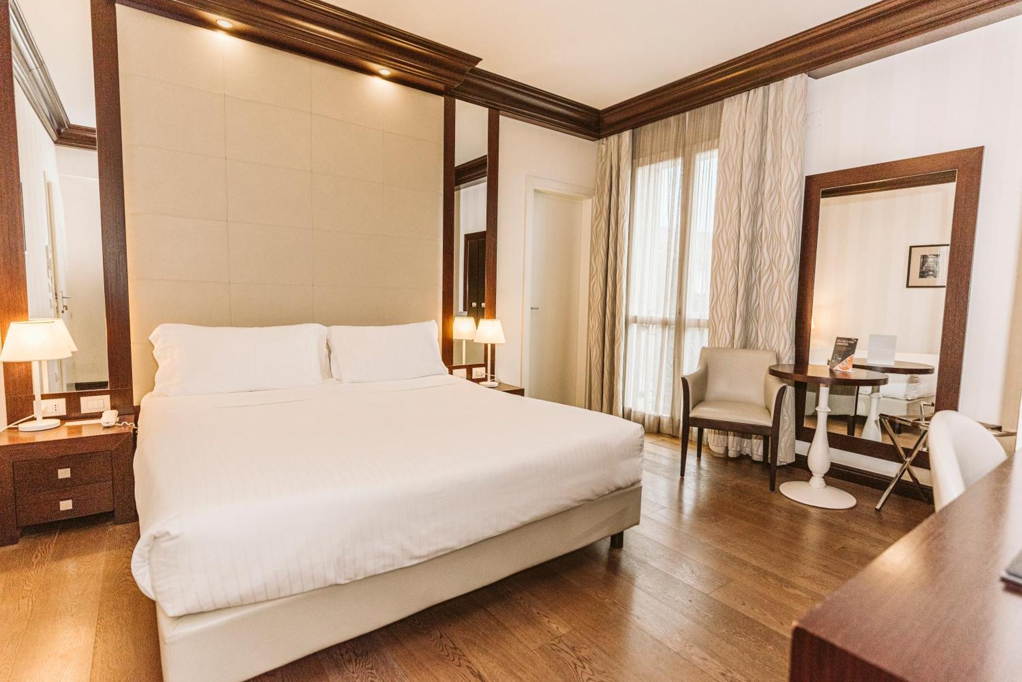 Palazzo Bezzi Hotel رافيننا المظهر الخارجي الصورة