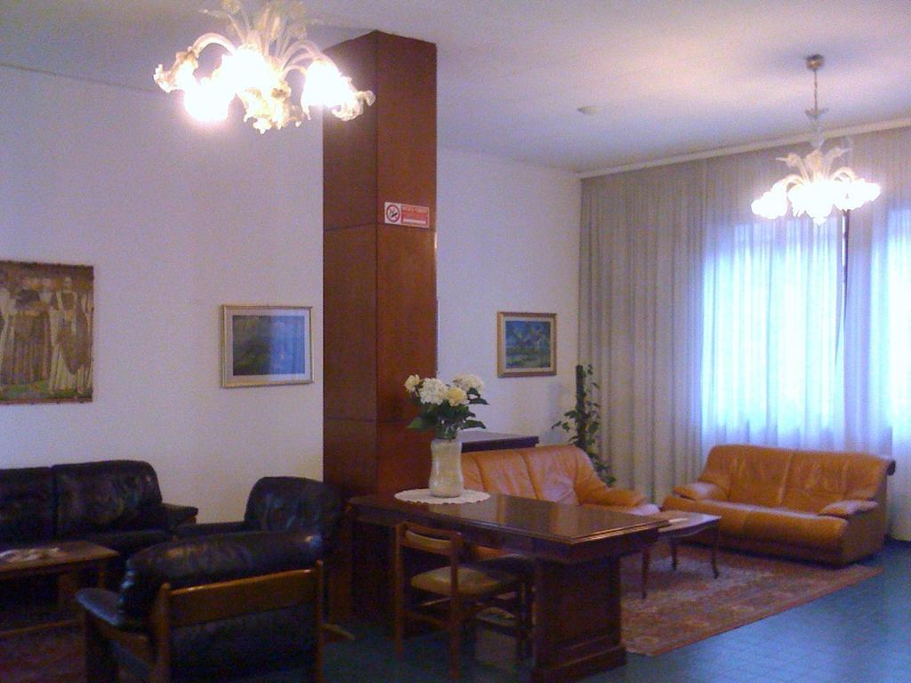 Palazzo Bezzi Hotel رافيننا المظهر الخارجي الصورة
